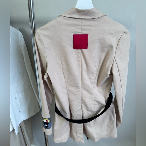 Designer AVTANDIL-73 Beige Jacket in Size Small - Picture 4 of 16